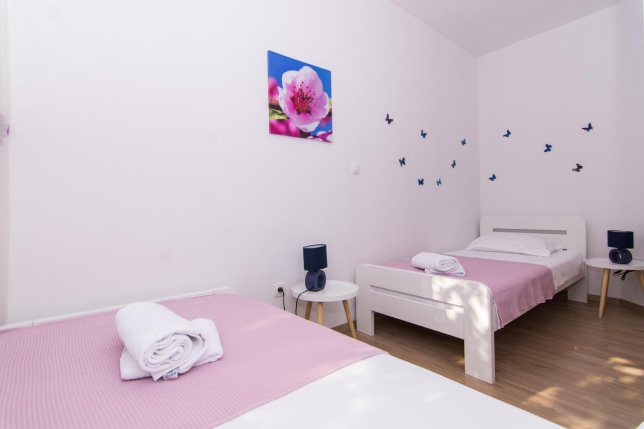 Apartman Sun Solin Lejlighed Eksteriør billede