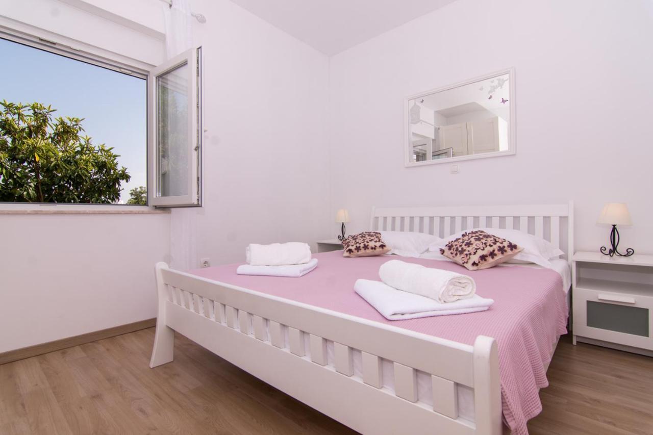 Apartman Sun Solin Lejlighed Eksteriør billede