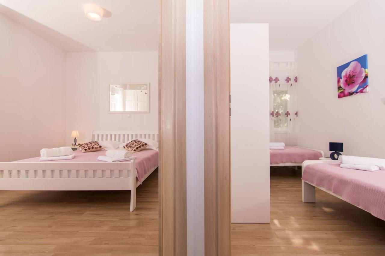 Apartman Sun Solin Lejlighed Eksteriør billede